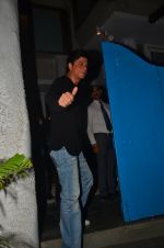 Shahrukh Khan snapped at Olive on 28th May 2016